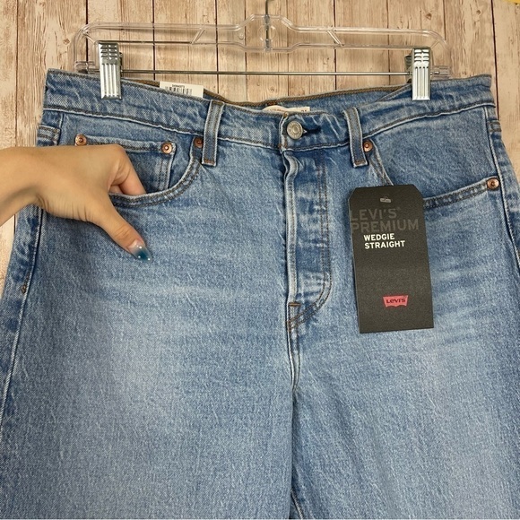 Levi’s Wedgie Straight Fit Denim Jeans Size 31 x 28 Women IRREGULAR - Picture 3 of 14